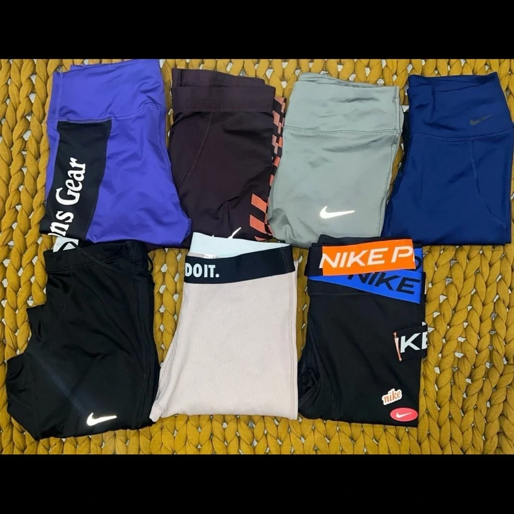 Nike Bundle - Picture 3 of 12